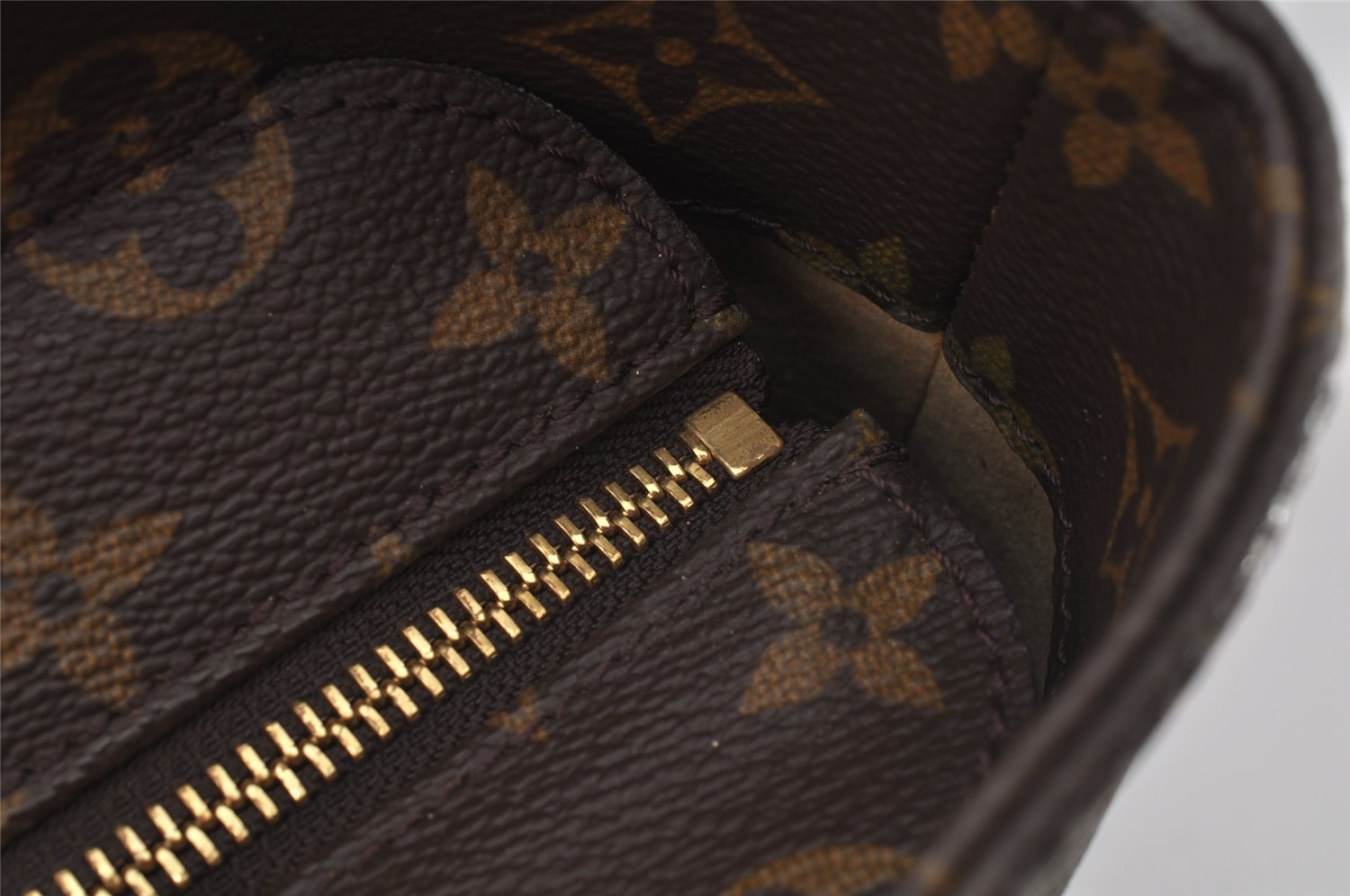 Authentic Louis Vuitton Monogram Luco Shoulder Tote Bag M51155 LV 3068J