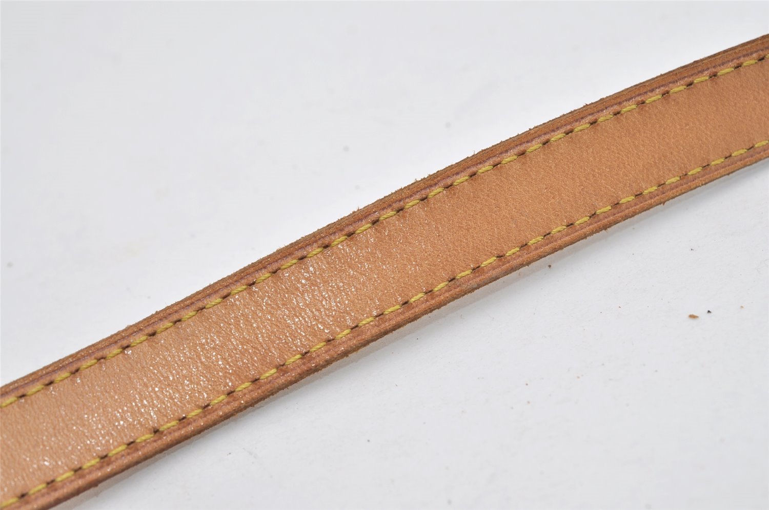 Authentic Louis Vuitton Leather Shoulder Strap For Bucket GM 31.9