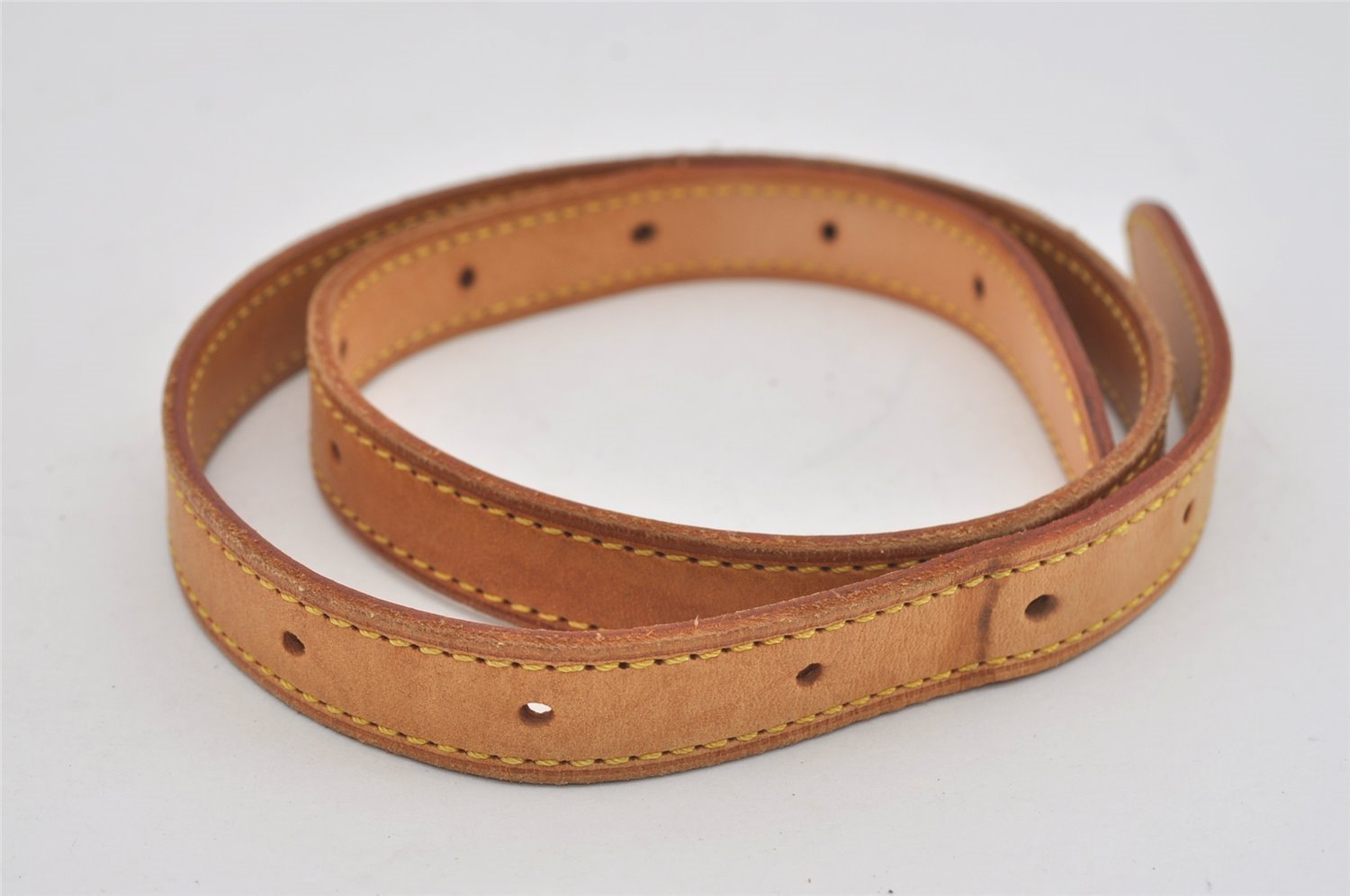 Authentic Louis Vuitton Leather Shoulder Strap For Bucket GM 31.9