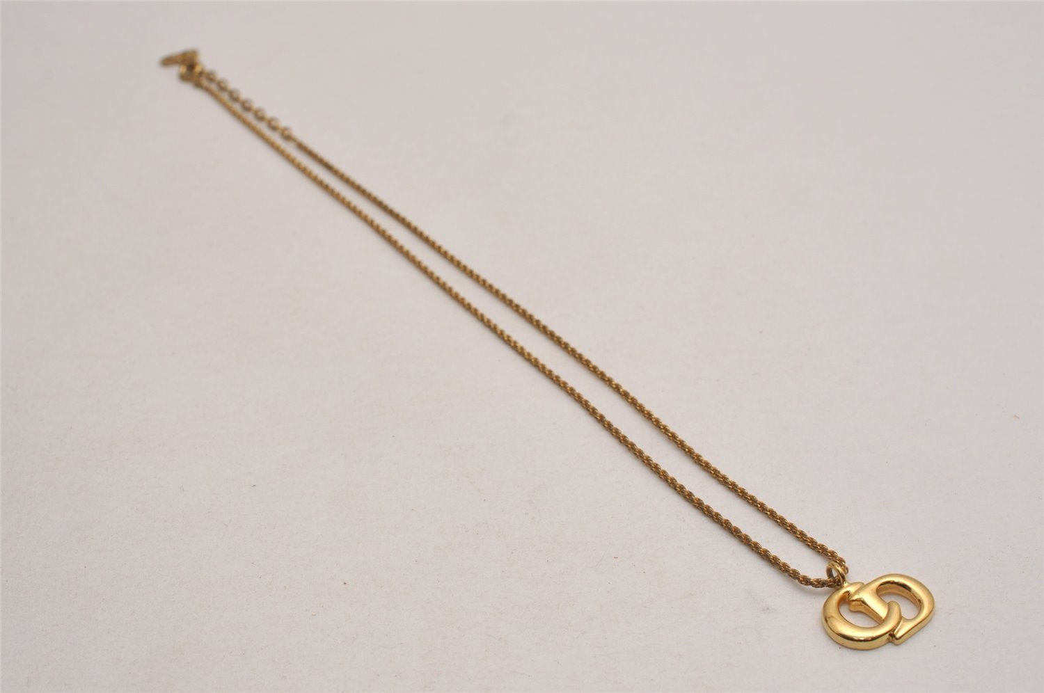 Authentic Christian Dior Gold Tone Chain Pendant Necklace CD 3071J