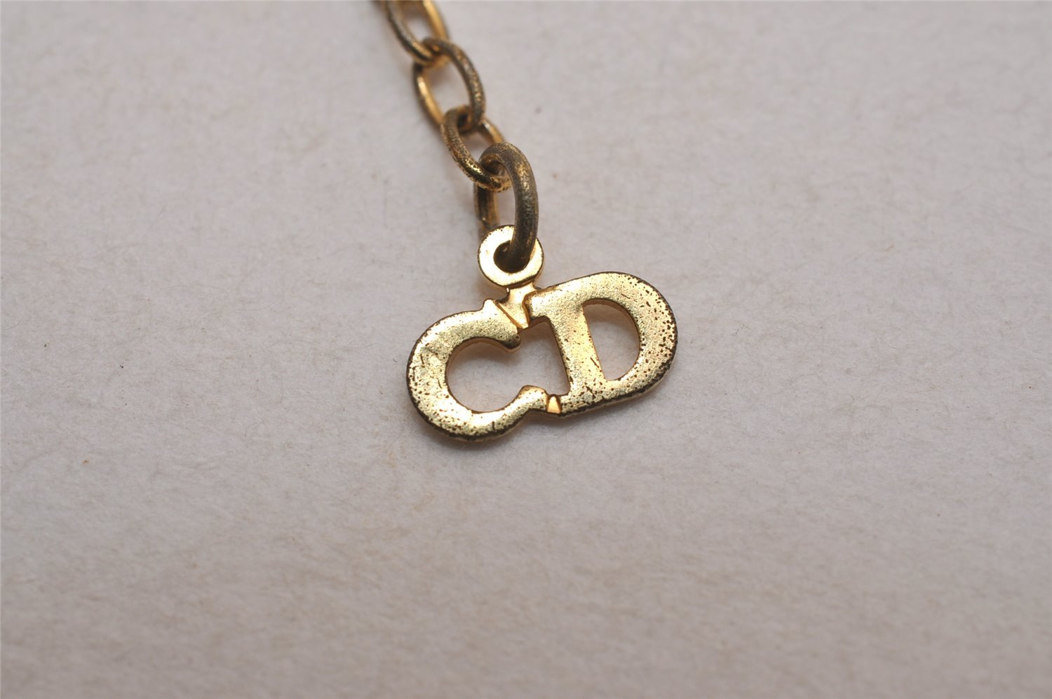 Authentic Christian Dior Gold Tone Chain Pendant Necklace CD 3071J