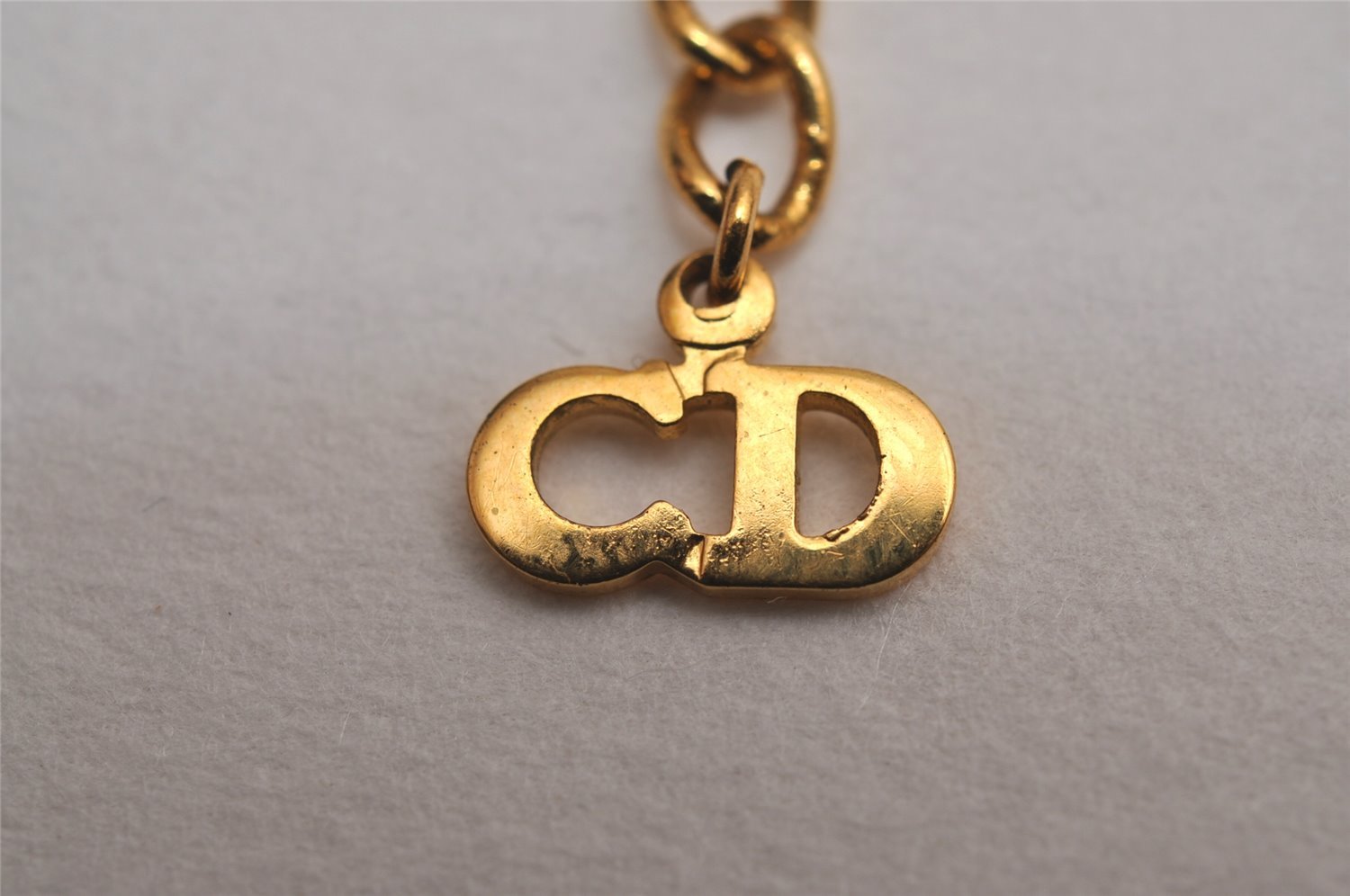 Authentic Christian Dior Gold Tone Chain Pendant Necklace CD 3072J