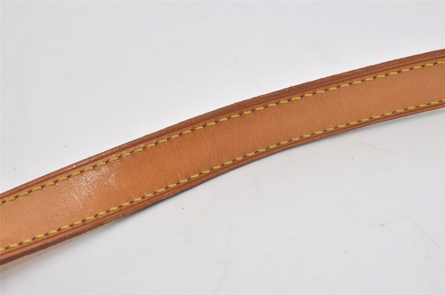 Authentic Louis Vuitton Leather Shoulder Strap For Bucket GM 31.9