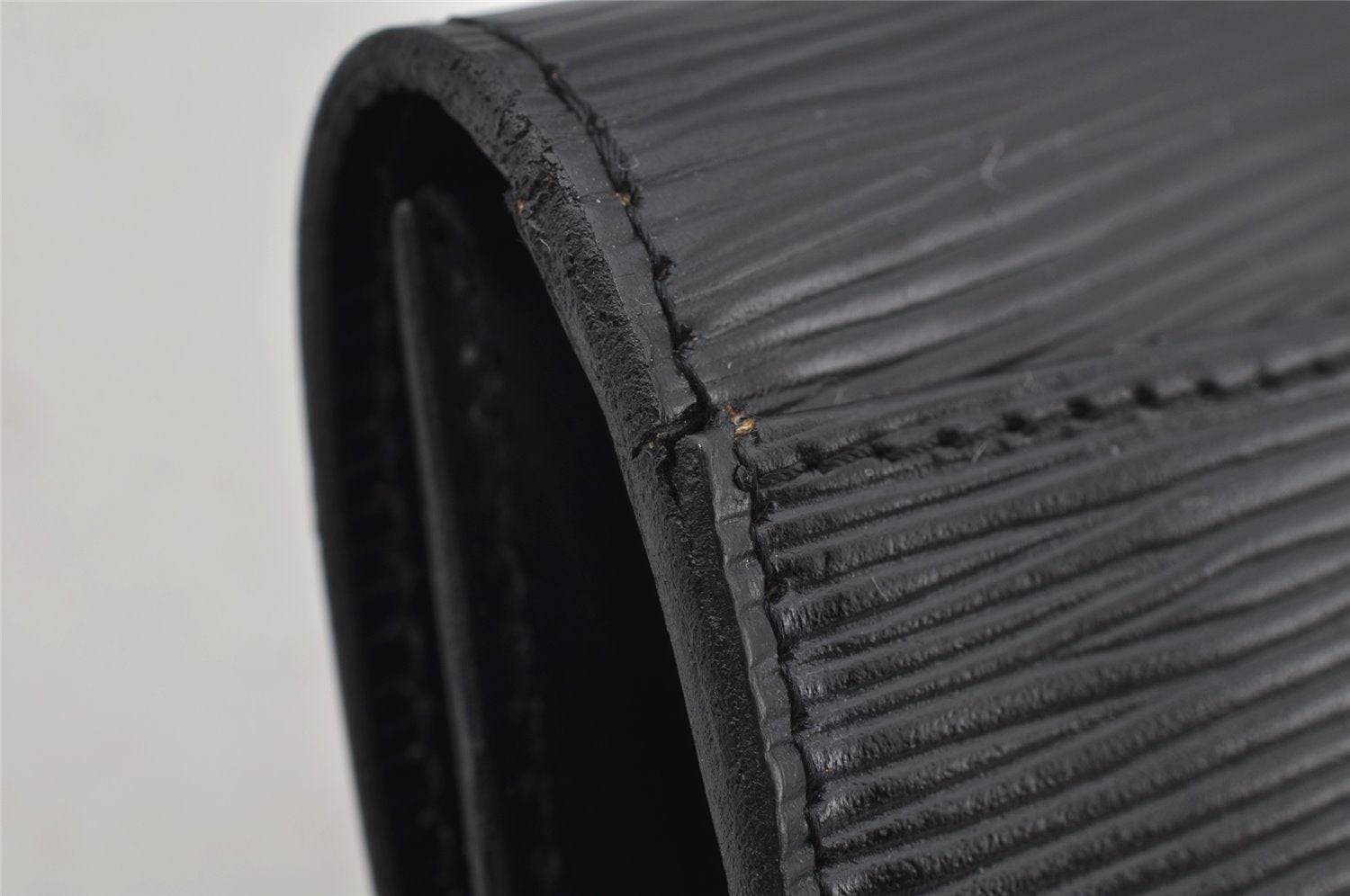 Authentic Louis Vuitton Epi Arts Deco Clutch Hand Bag Black M52632 LV 3076J