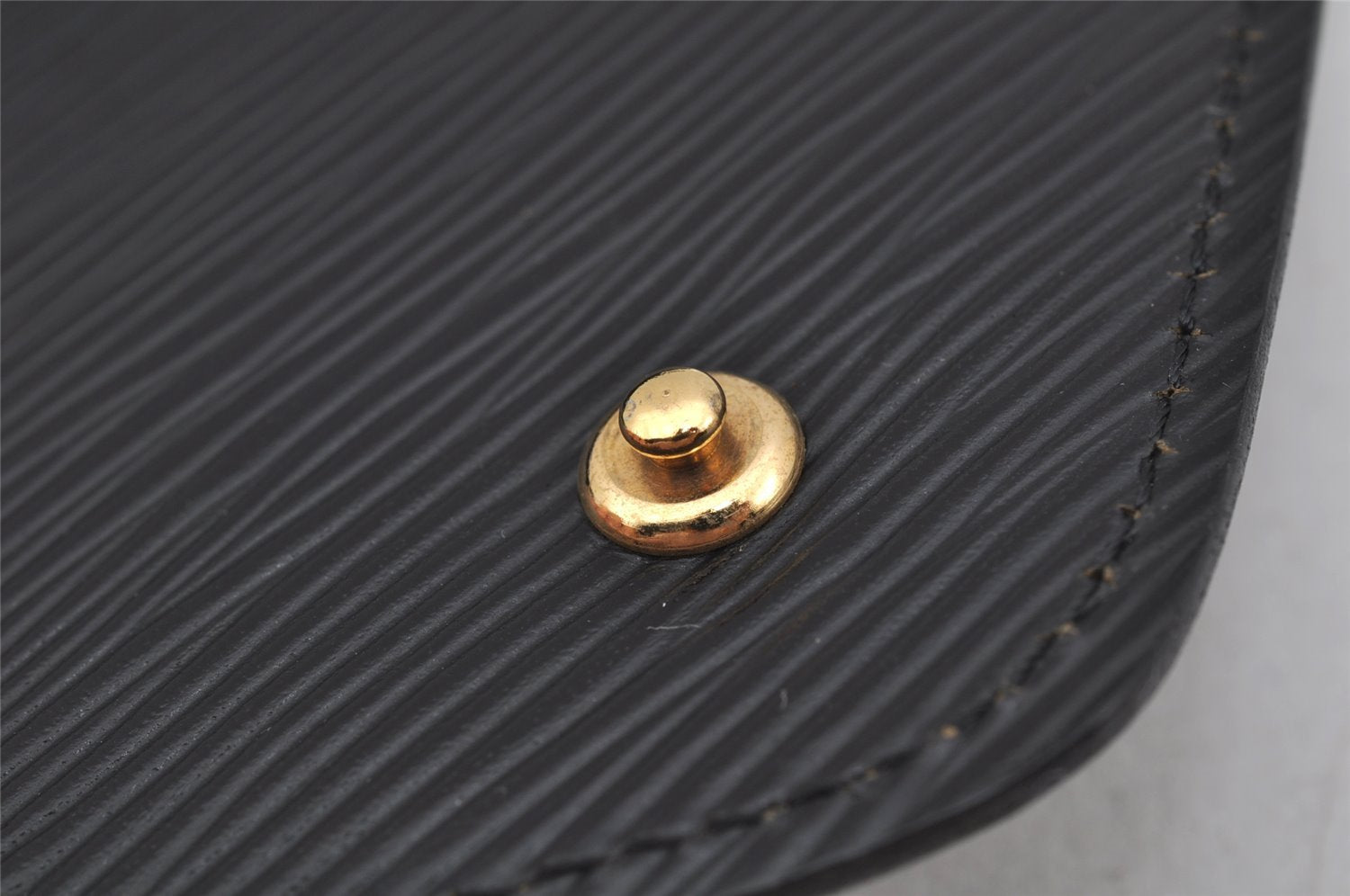 Authentic Louis Vuitton Epi Arts Deco Clutch Hand Bag Black M52632 LV 3076J