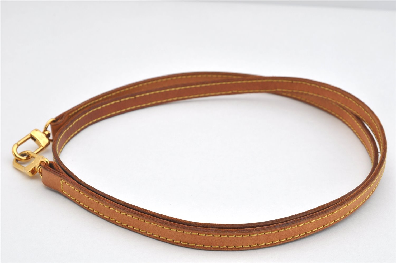 Authentic Louis Vuitton Leather Shoulder Strap Beige 46.3
