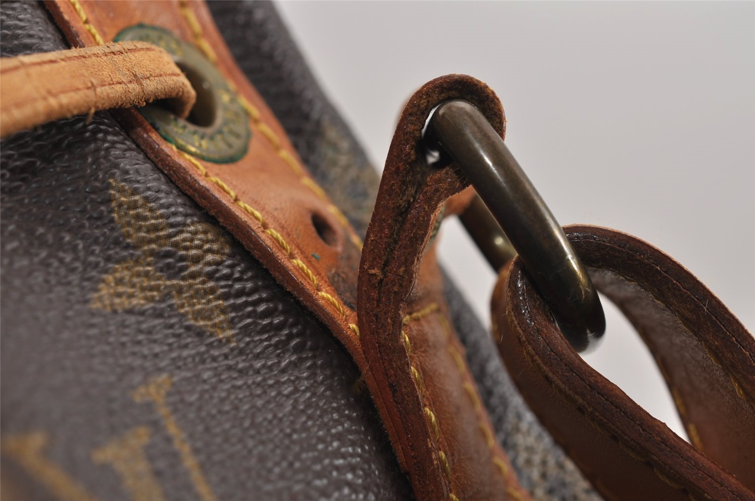 Authentic Louis Vuitton Monogram Noe Shoulder Drawstring Bag M42224 LV 3085J