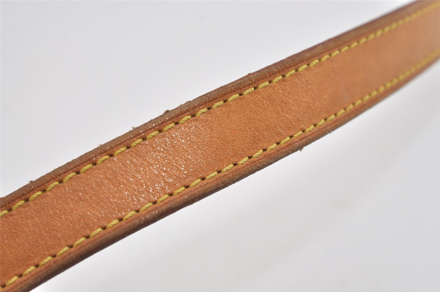 Authentic Louis Vuitton Leather Shoulder Strap For Bucket GM 31.9