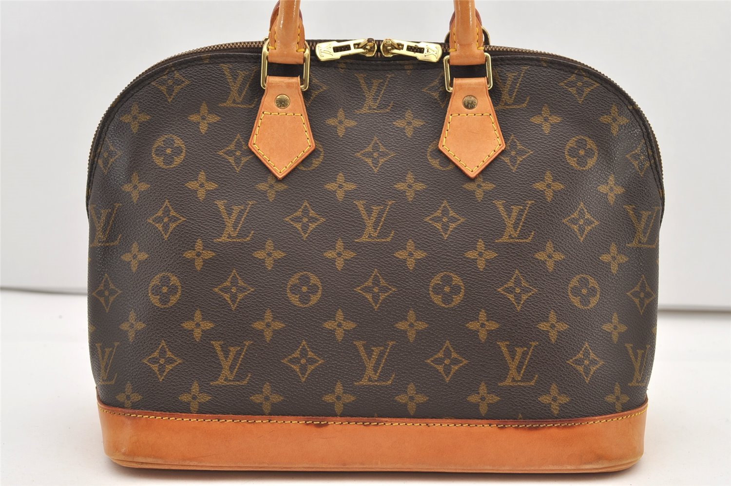 Authentic Louis Vuitton Monogram Alma Hand Bag Purse M51130 LV 3086J