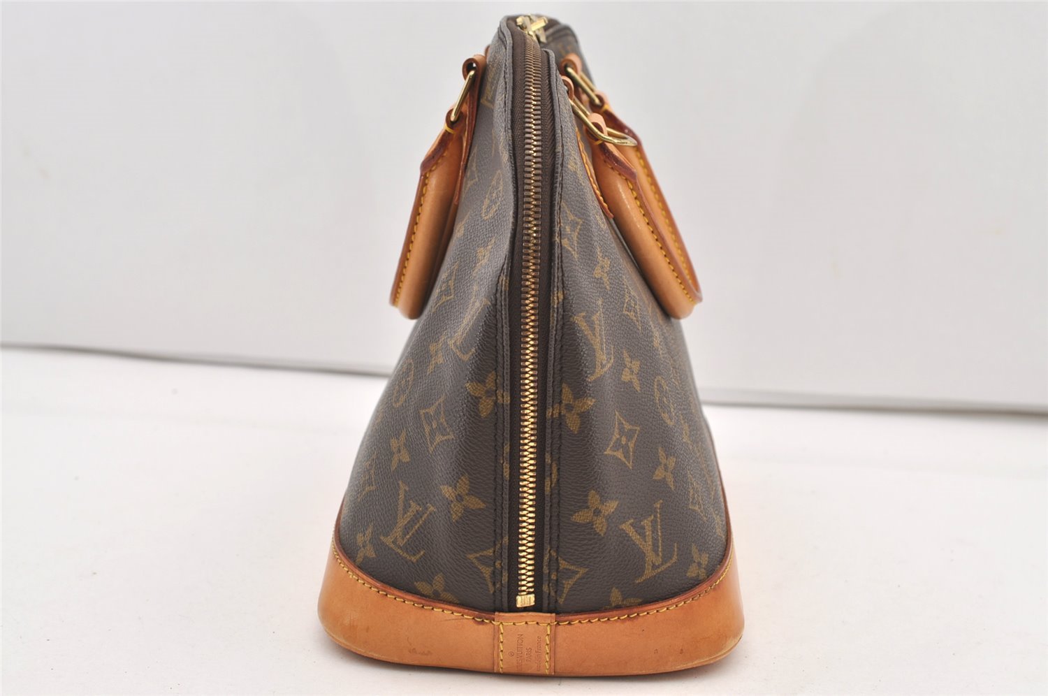 Authentic Louis Vuitton Monogram Alma Hand Bag Purse M51130 LV 3086J