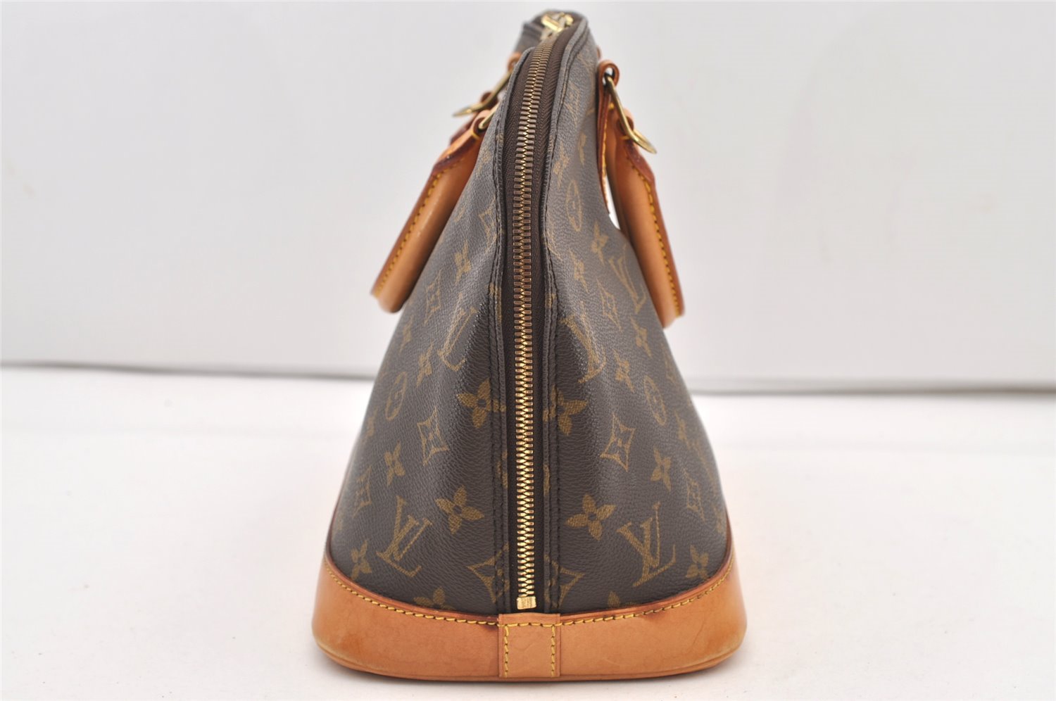 Authentic Louis Vuitton Monogram Alma Hand Bag Purse M51130 LV 3086J