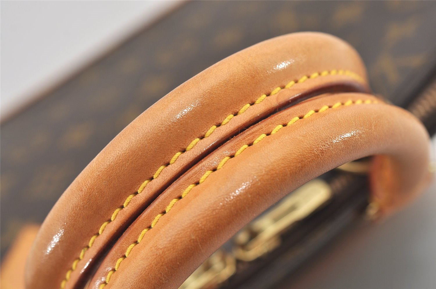 Authentic Louis Vuitton Monogram Alma Hand Bag Purse M51130 LV 3086J