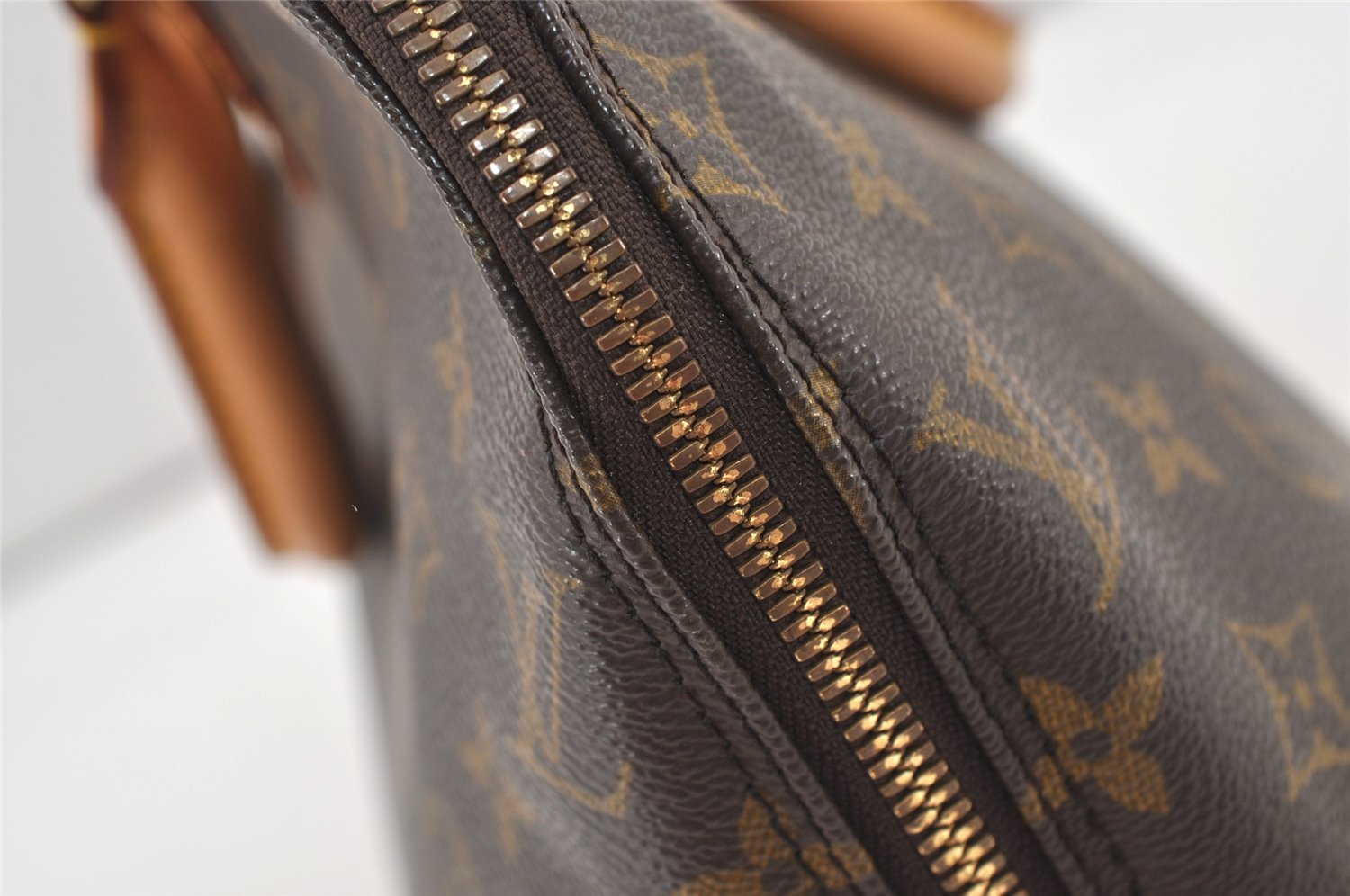 Authentic Louis Vuitton Monogram Alma Hand Bag Purse M51130 LV 3086J