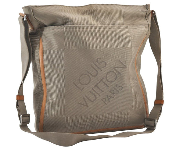 Authentic Louis Vuitton Damier Geant Compagnon Shoulder Bag M93045 Beige 3090J