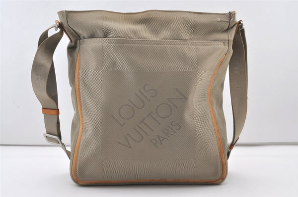 Authentic Louis Vuitton Damier Geant Compagnon Shoulder Bag M93045 Beige 3090J