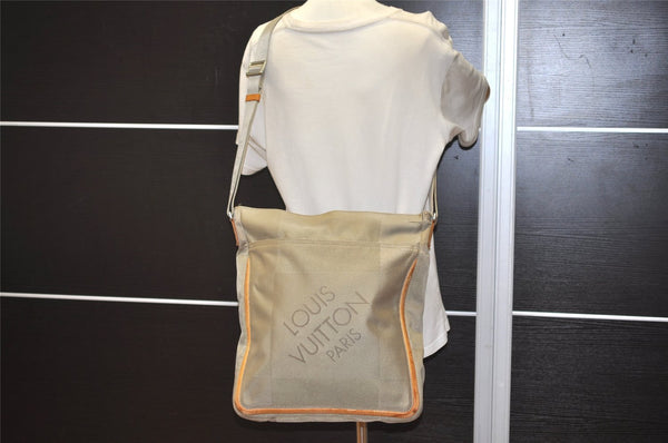 Authentic Louis Vuitton Damier Geant Compagnon Shoulder Bag M93045 Beige 3090J