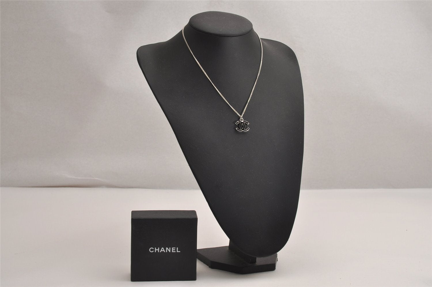 Authentic CHANEL CoCo Mark Silver Tone Chain Pendant Necklace Box 3092J