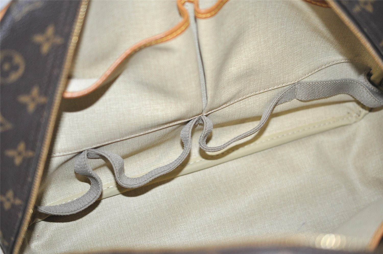 Authentic Louis Vuitton Monogram Deauville Hand Bag M47270 LV 3100I