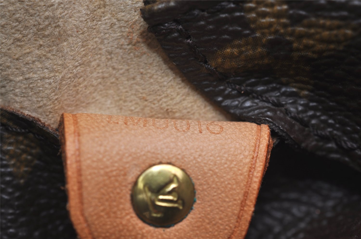 Authentic Louis Vuitton Monogram Luco Shoulder Tote Bag M51155 LV 3101I