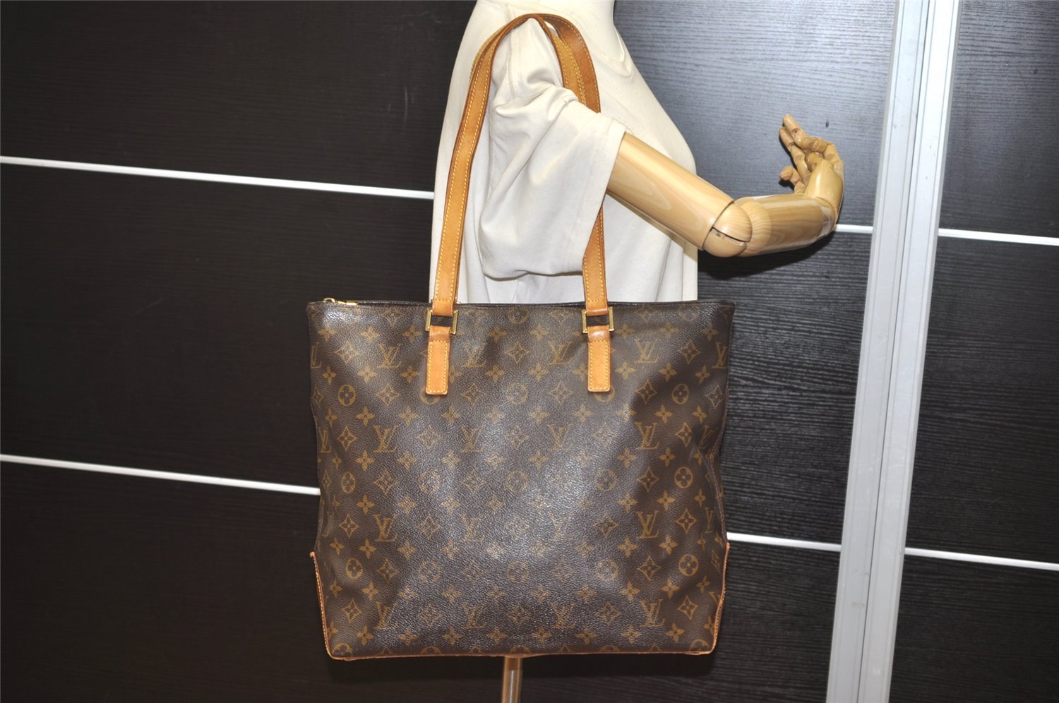 Authentic Louis Vuitton Monogram Cabas Mezzo Shoulder Tote Bag M51151 LV 3103J