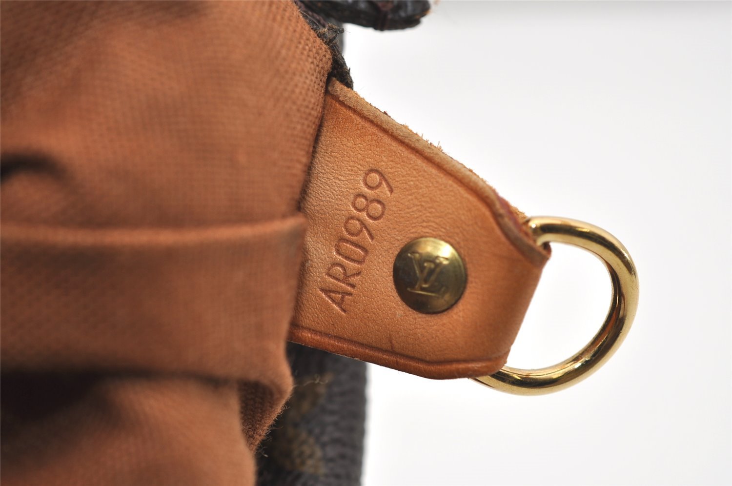 Authentic Louis Vuitton Monogram Cabas Mezzo Shoulder Tote Bag M51151 LV 3109J