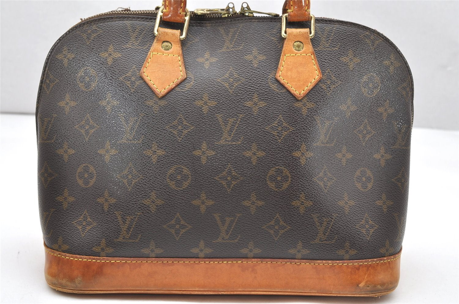 Authentic Louis Vuitton Monogram Alma Hand Bag Purse M51130 LV 3111K