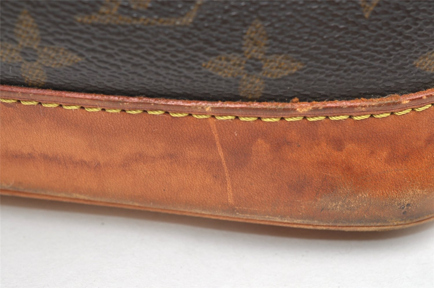 Authentic Louis Vuitton Monogram Alma Hand Bag Purse M51130 LV 3111K