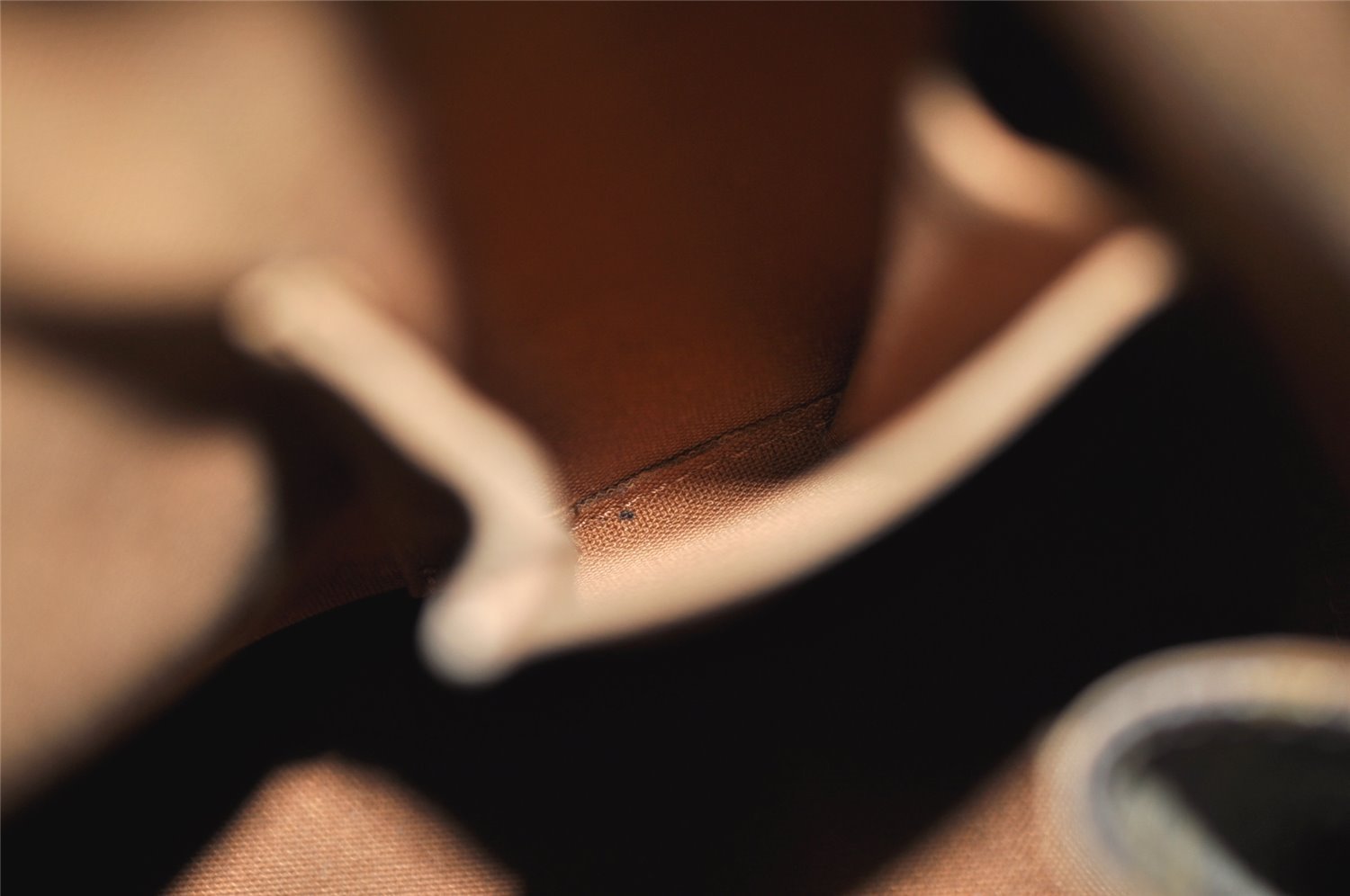 Authentic Louis Vuitton Monogram Alma Hand Bag Purse M51130 LV 3111K