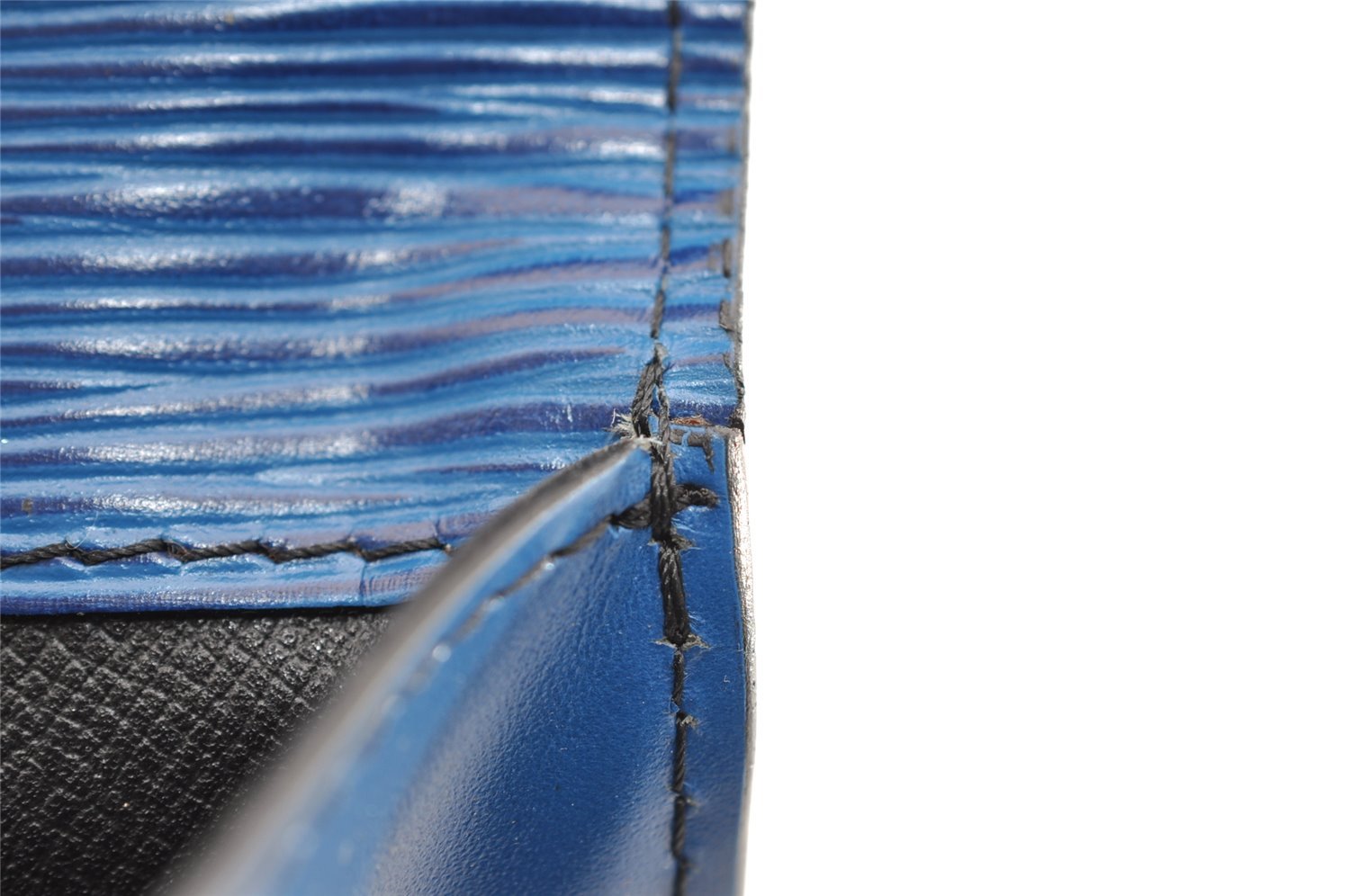 Authentic Louis Vuitton Epi Montaigne 27 Clutch Hand Bag Blue M52655 LV 3113I