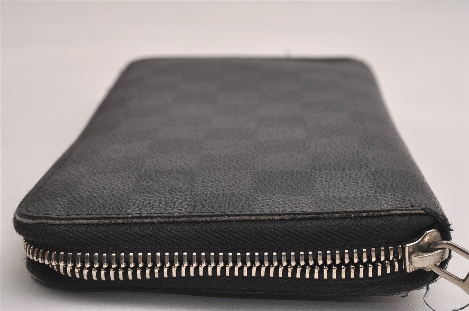 Authentic Louis Vuitton Damier Graphite Zippy Organizer Wallet N63077 Junk 3113J