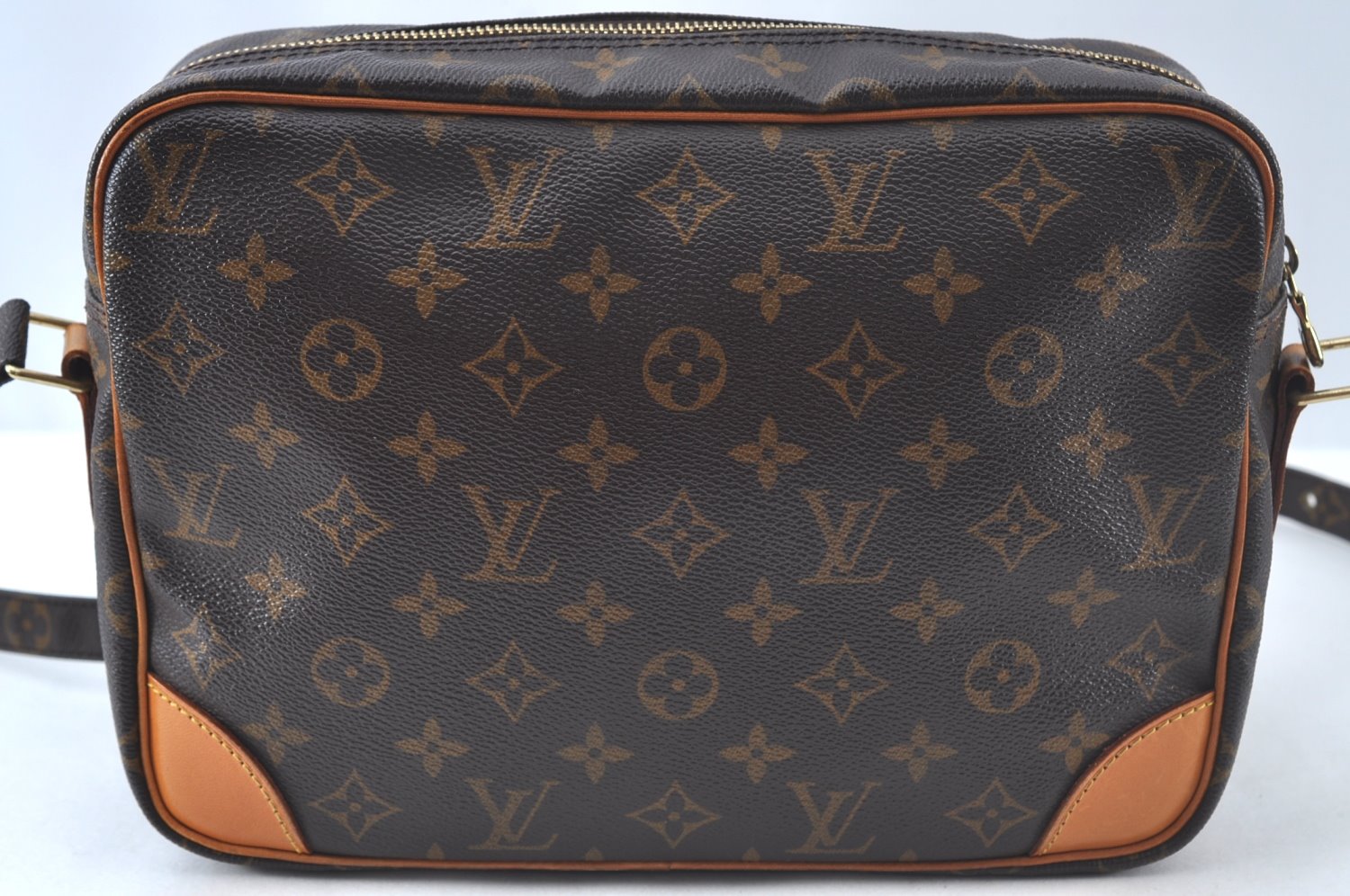 Authentic Louis Vuitton Monogram Nile Shoulder Cross Body Bag M45244 LV 3114J