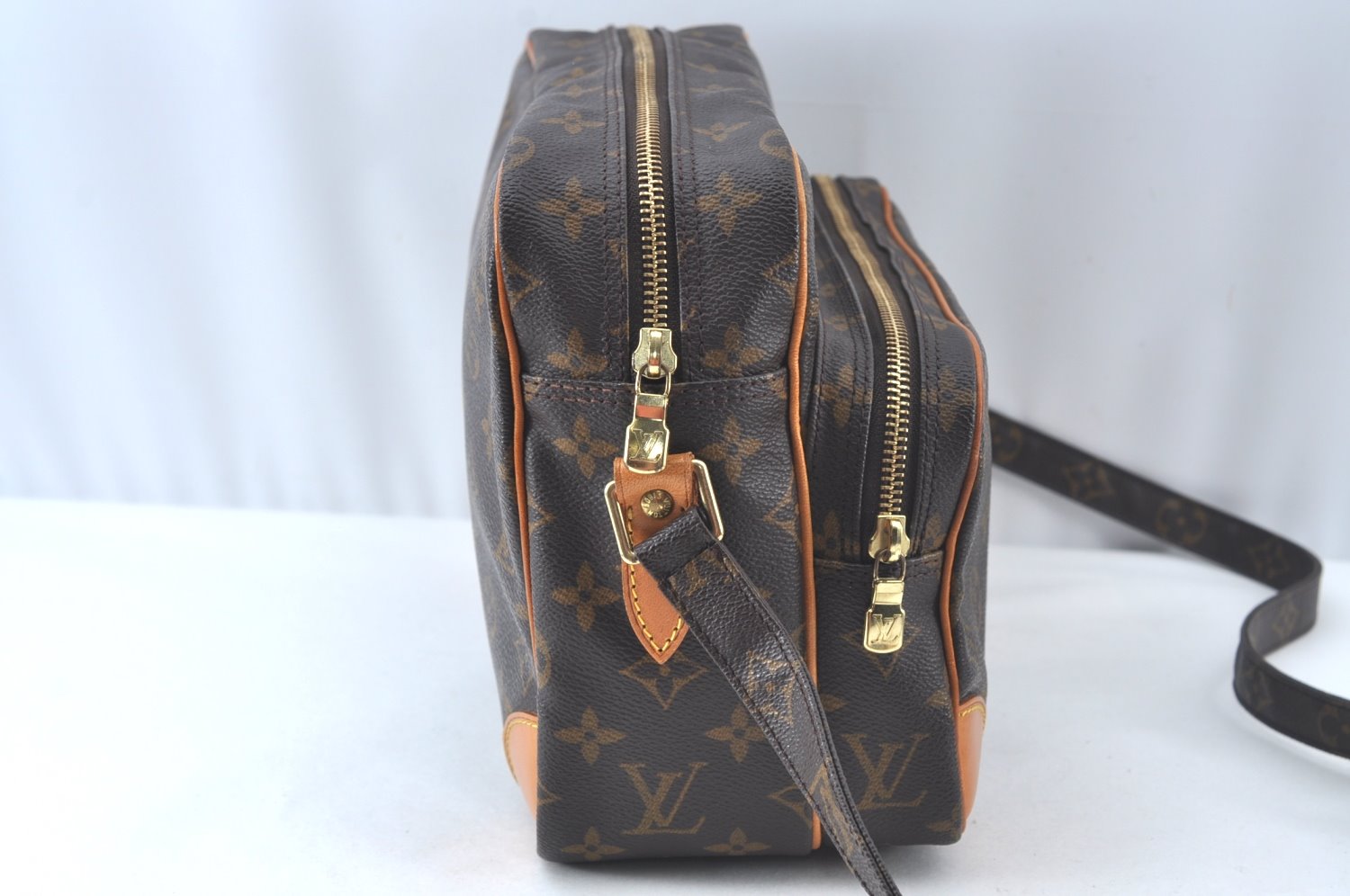 Authentic Louis Vuitton Monogram Nile Shoulder Cross Body Bag M45244 LV 3114J