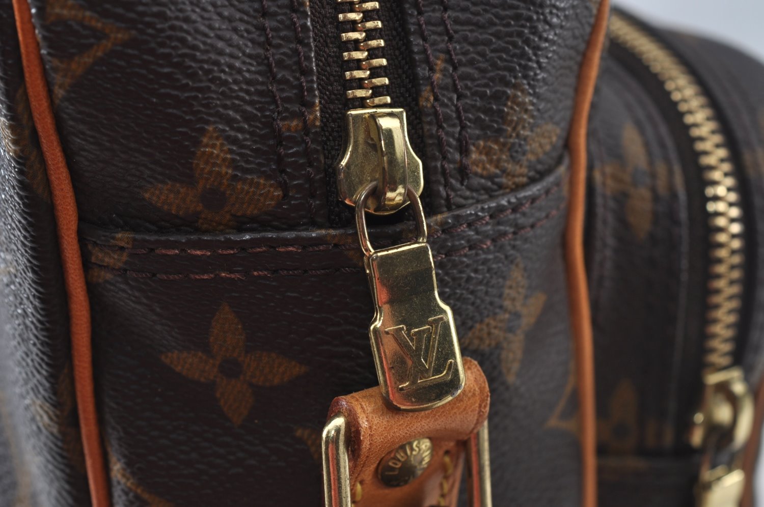 Authentic Louis Vuitton Monogram Nile Shoulder Cross Body Bag M45244 LV 3114J