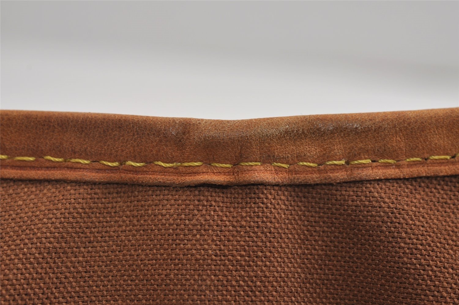 Authentic Louis Vuitton Monogram Batignolles Horizontal Tote Bag M51154 LV 3117J