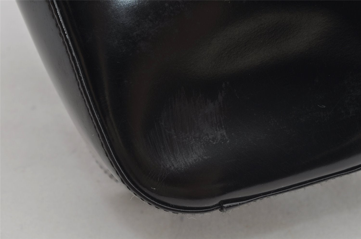 Authentic GUCCI Vintage Shoulder Hand Bag Purse Enamel Black Junk 3118J