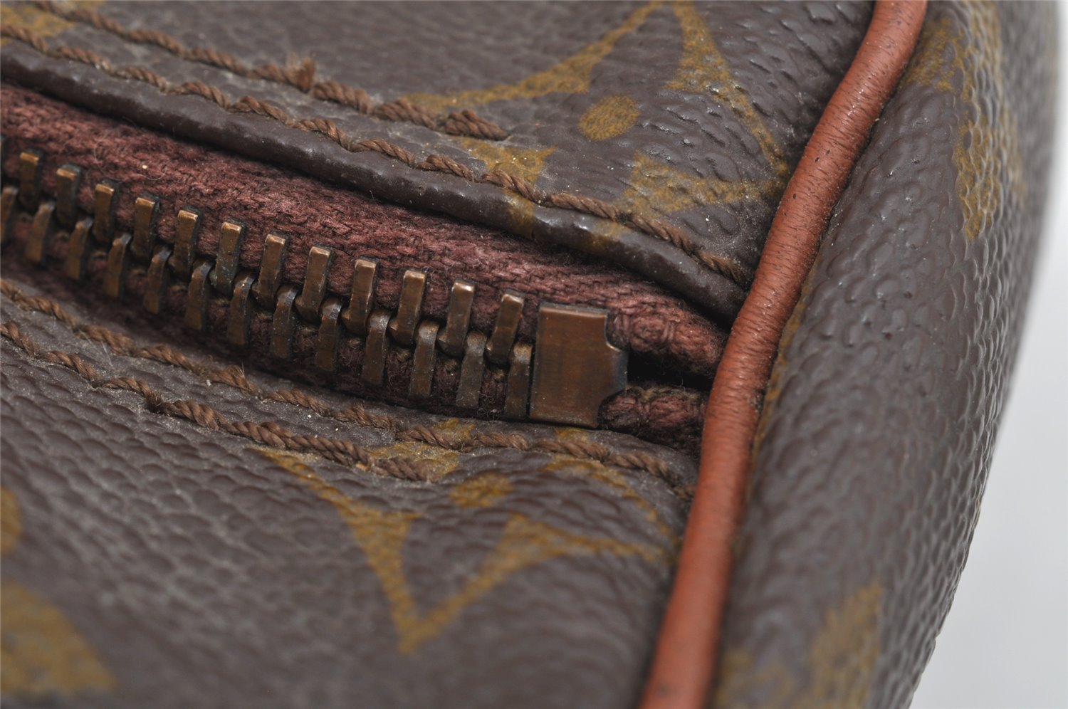 Authentic Louis Vuitton Monogram Papillon 26 Hand Bag Old Model LV Junk 3121K