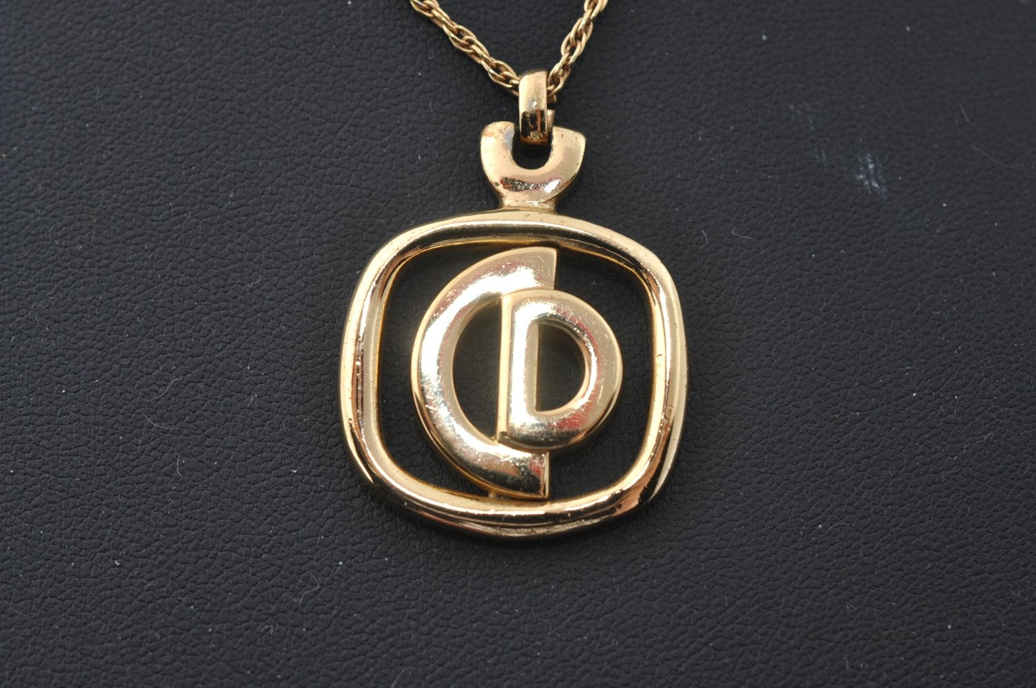 Authentic Christian Dior Gold Tone Chain Pendant Necklace CD Box 3121M