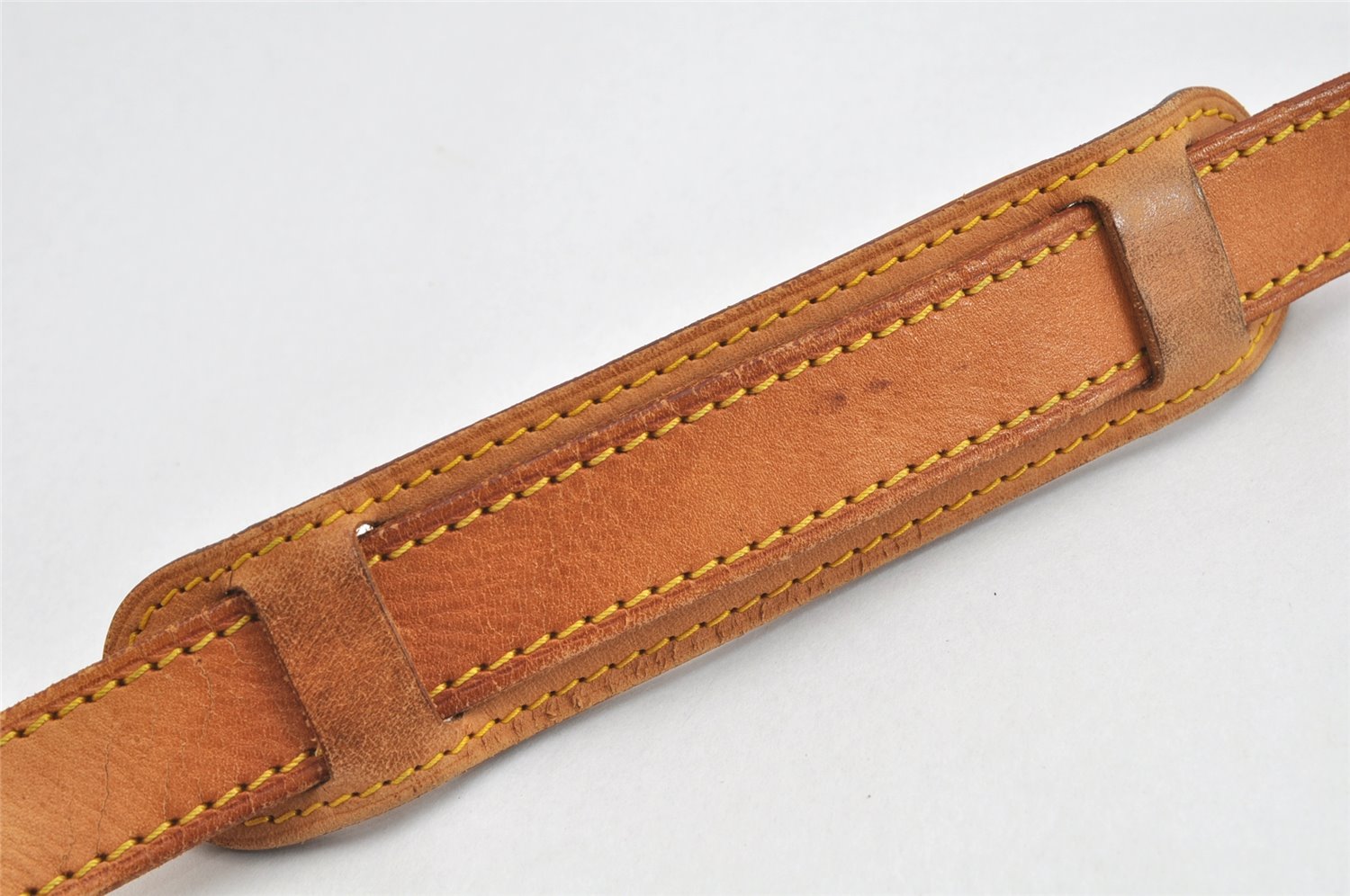 Authentic Louis Vuitton Leather Shoulder Strap Beige 36.2-43.3