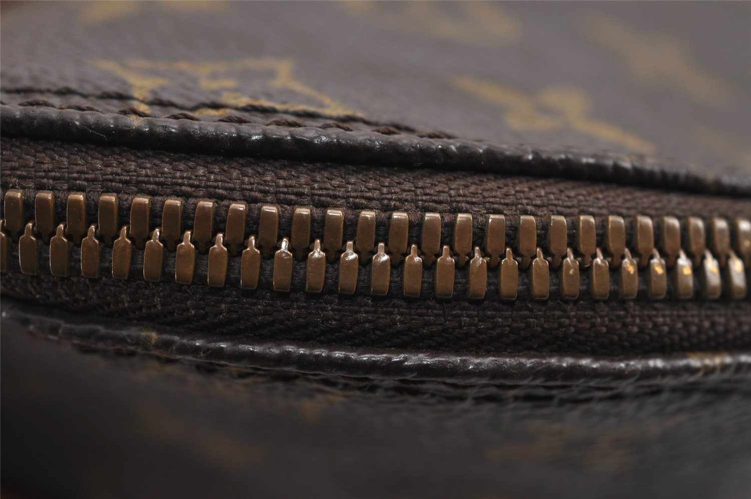 Authentic Louis Vuitton Monogram Alma Hand Bag Purse M51130 LV 3127J