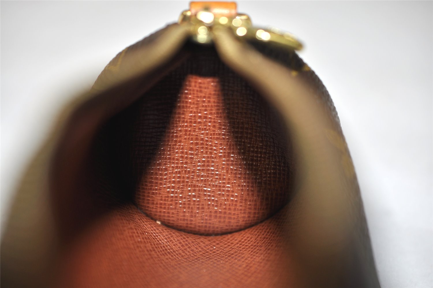 Authentic Louis Vuitton Monogram Papillon Pouch LV  3128K