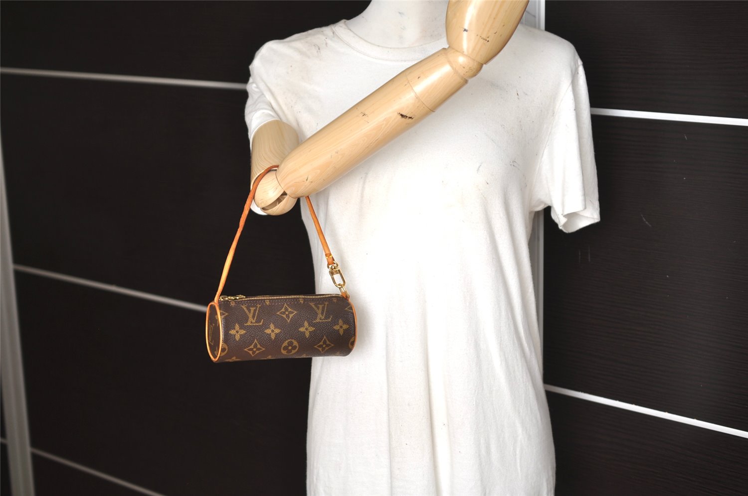 Authentic Louis Vuitton Monogram Papillon Pouch LV  3128K