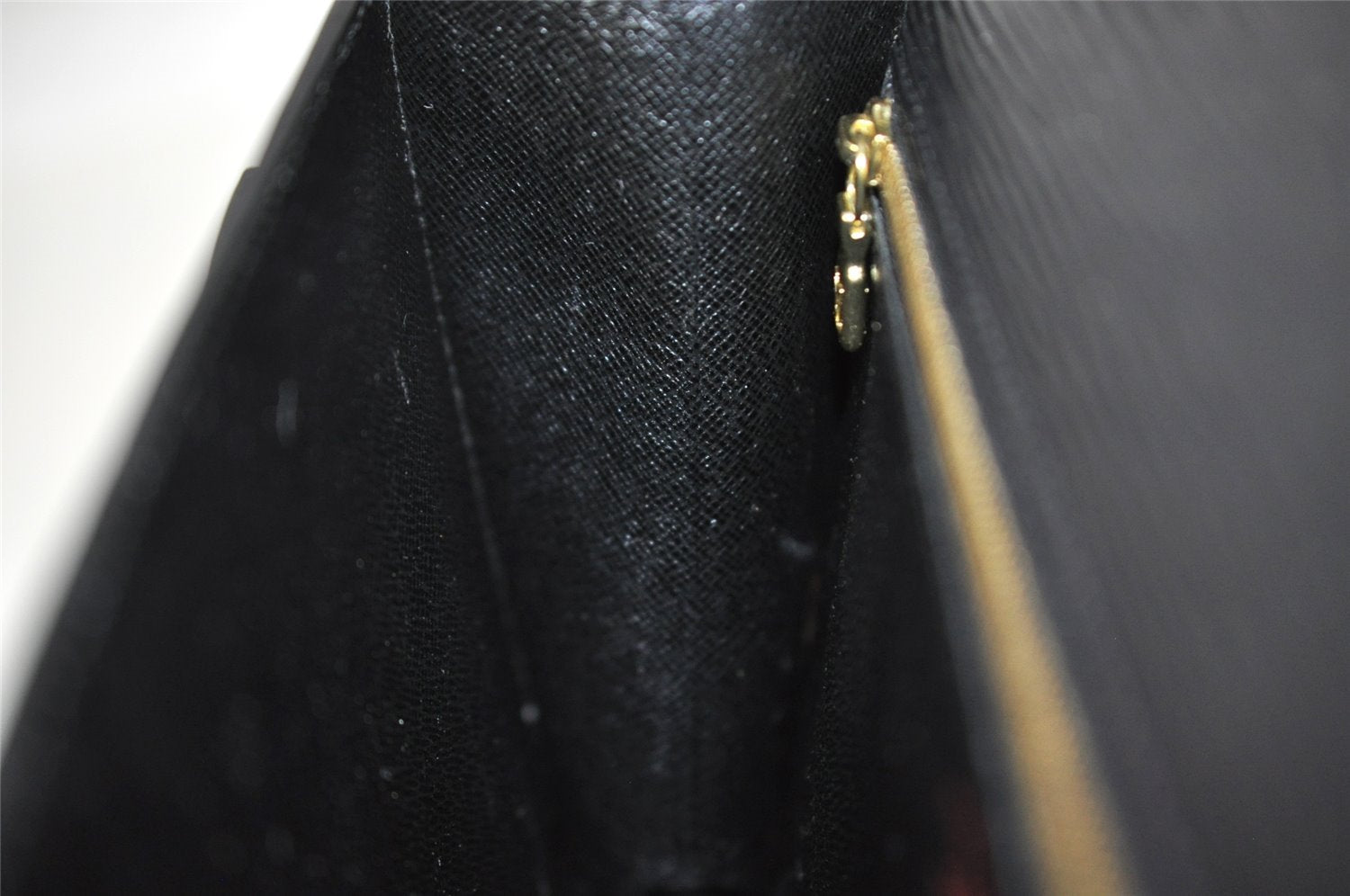 Authentic Louis Vuitton Epi Sellier Dragonne Clutch Bag Black M52612 LV 3130I