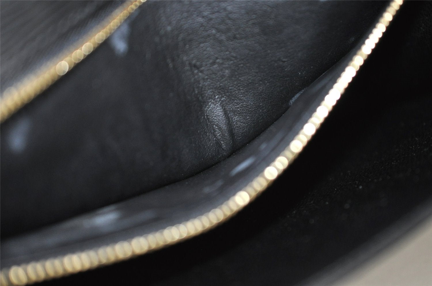 Authentic Louis Vuitton Epi Sellier Dragonne Clutch Bag Black M52612 LV 3130I