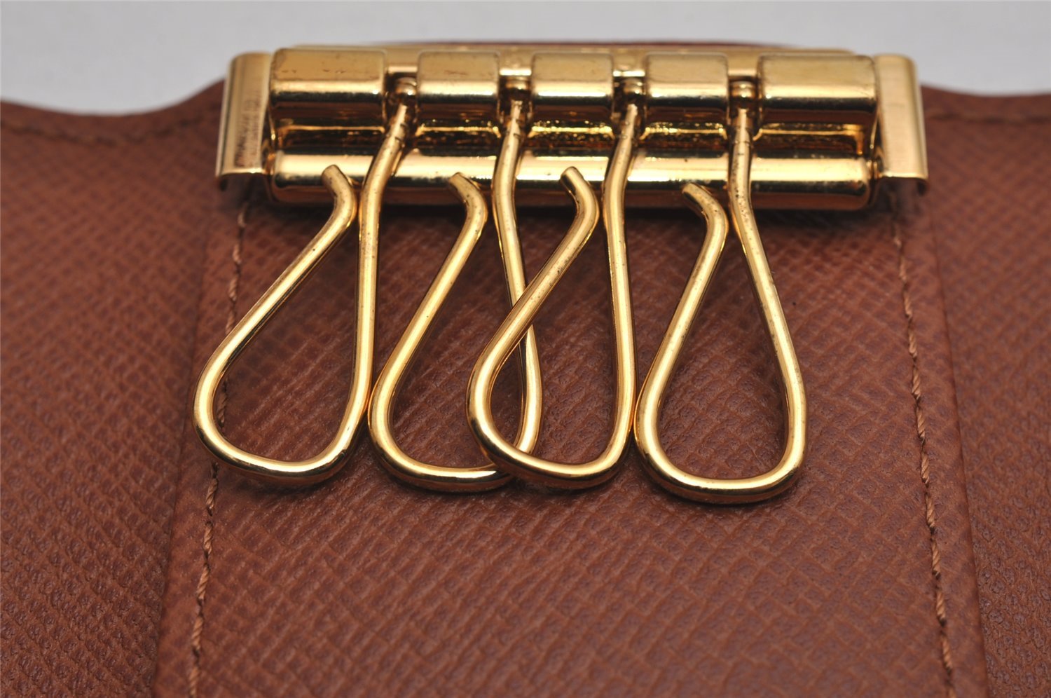 Authentic Louis Vuitton Monogram Multicles 4 Four Hooks Key Case M62631 LV 3131J