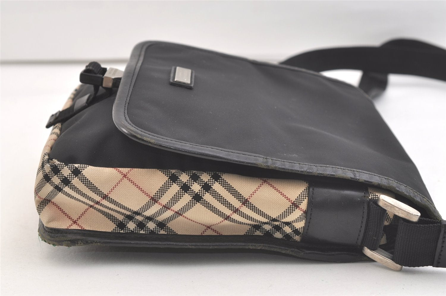 Authentic BURBERRY BLACK LABEL Check Shoulder Bag Nylon Leather Black 3131K