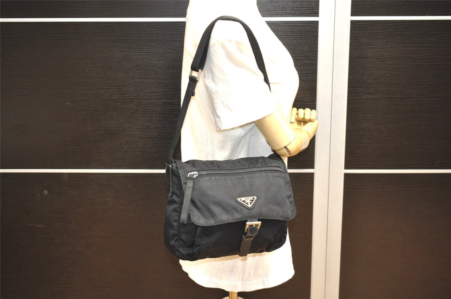 Authentic PRADA Nylon Tessuto Leather Shoulder Cross Body Bag Purse Black 3134J