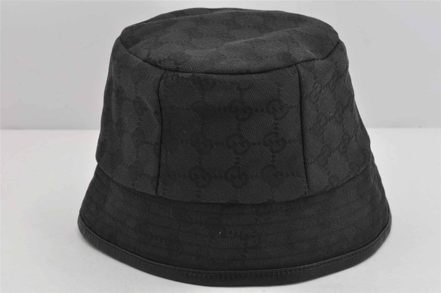 Authentic GUCCI Vintage Bucket Hat GG Canvas Leather Black 3138K