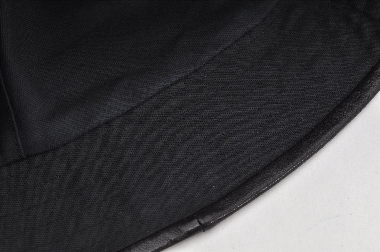Authentic GUCCI Vintage Bucket Hat GG Canvas Leather Black 3138K
