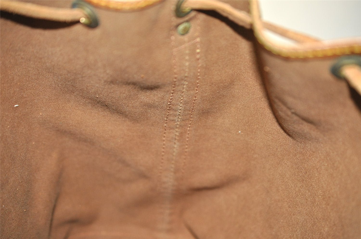 Authentic Louis Vuitton Monogram Noe Shoulder Drawstring Bag M42224 LV 3139I