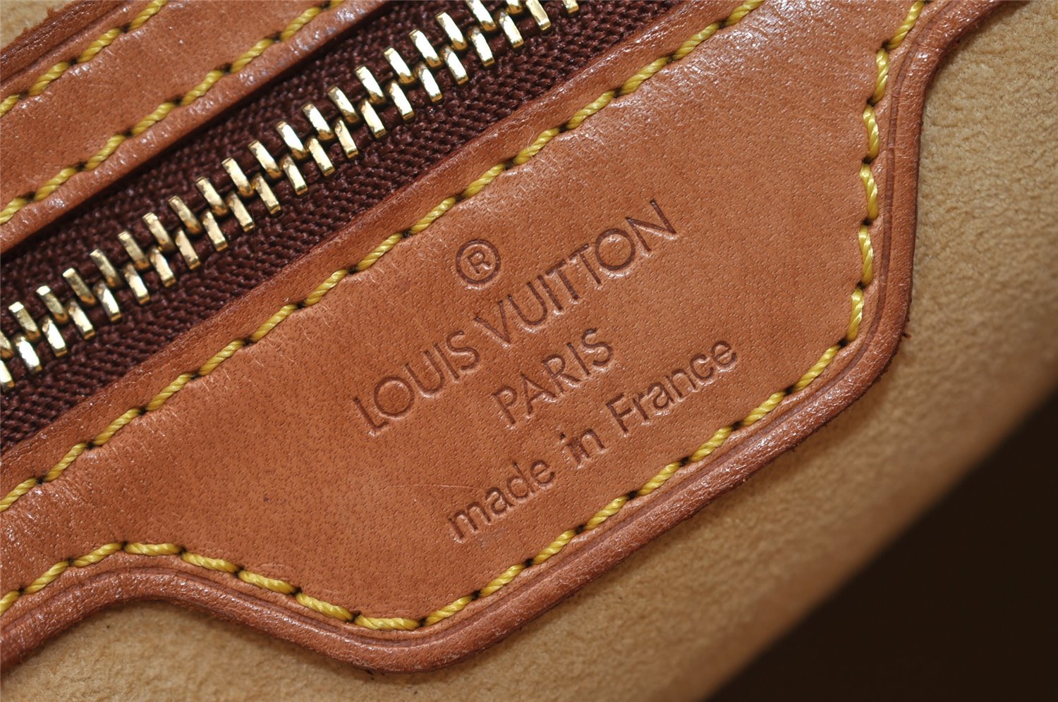 Authentic Louis Vuitton Monogram Looping GM Shoulder Bag M51145 LV 3140I